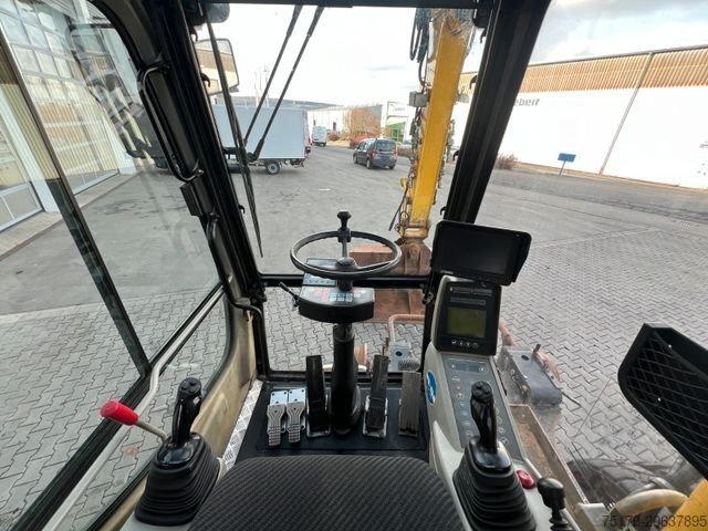 Hjulgraver LIEBHERR A 900 C ZW Litronic / 18.866h / 2008