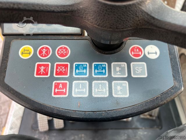 Hjulgraver LIEBHERR A 900 C ZW Litronic / 18.866h / 2008