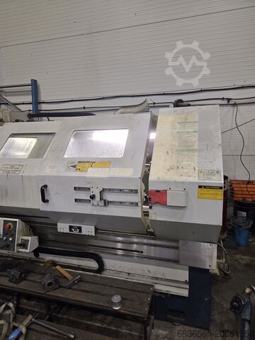 Torno com controlo de ciclo Romi M680