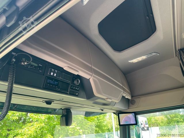 Τυπική μονάδα τράκτορα DAF FT XF 530 NGD PXP 4x4