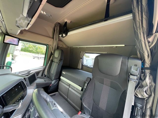 Τυπική μονάδα τράκτορα DAF FT XF 530 NGD PXP 4x4