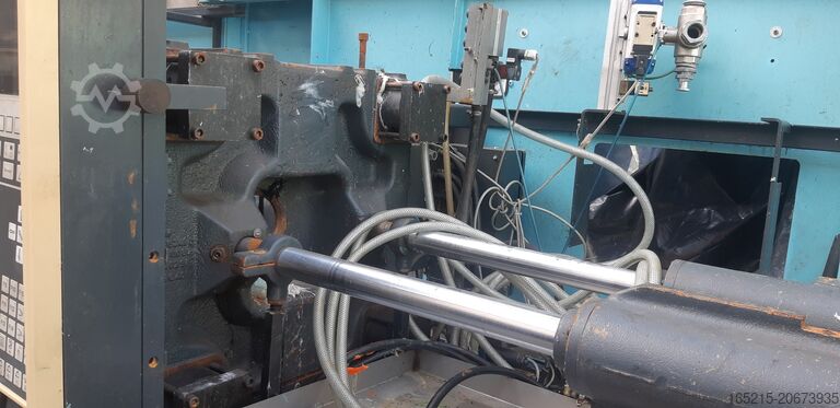 μηχανή χύτευσης με έγχυση DEMAG 110 9T