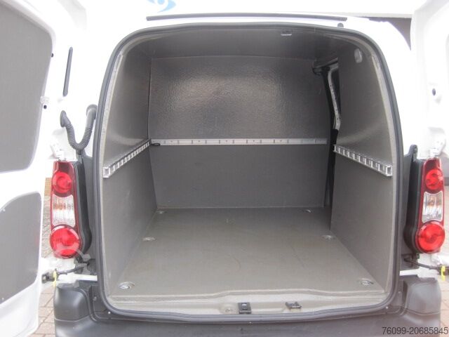 Vans especialmente convertidas Peugeot Partner HDI Hygieneausbau 3-Sitzer M+S