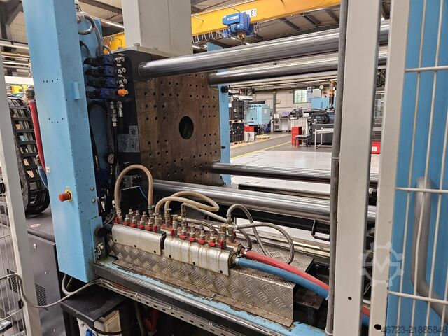 Sprøjtestøbemaskine DEMAG Systec 210/580-430