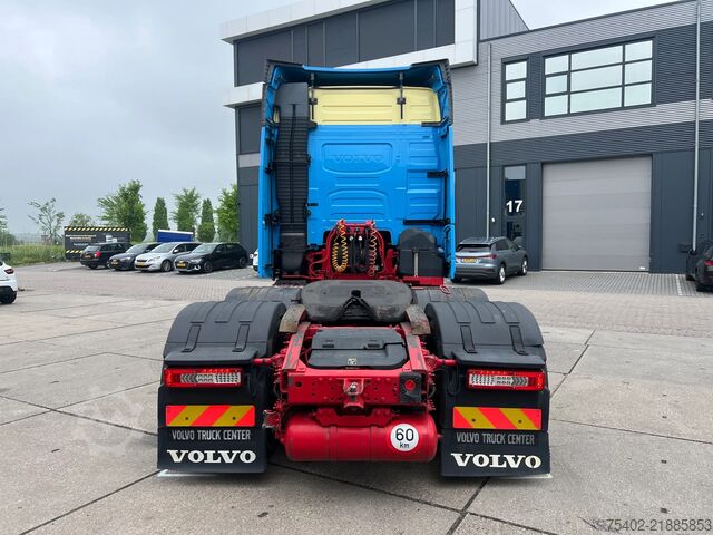Standard-SZM Volvo FH 13.500 Globetrotter / 6x2/4 / 2x Tank