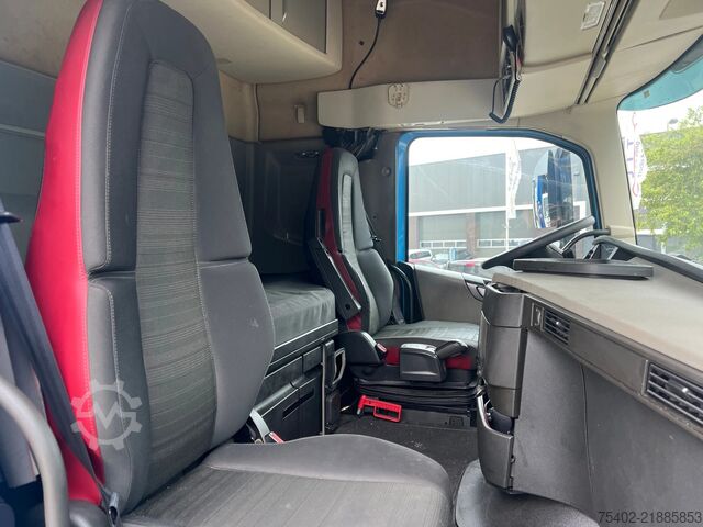 Standard-SZM Volvo FH 13.500 Globetrotter / 6x2/4 / 2x Tank