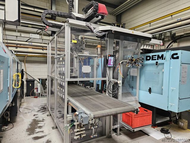 μηχανή χύτευσης με έγχυση DEMAG ergotech 200-610h/120v