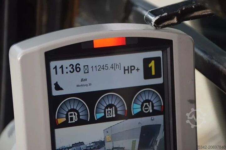 Rupsgraafmachine Caterpillar 323E-stock id2