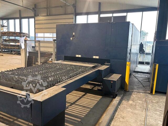 Máquina de corte a laser TRUMPF TruLaser 5030 3kW Fiber