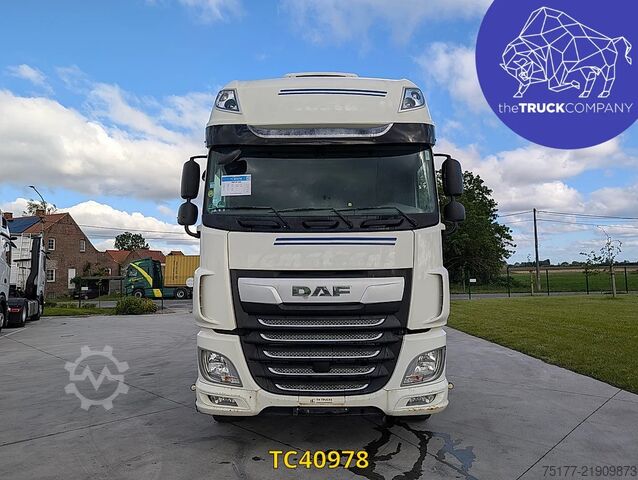 Chassis met cabine DAF XF 450