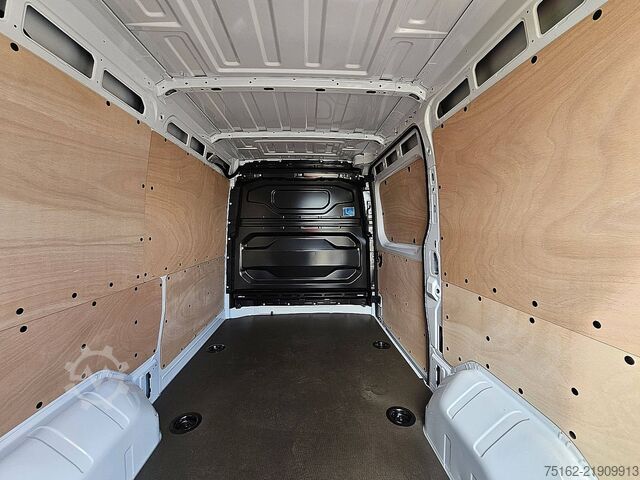 Station wagon con tetto alto RENAULT MASTER L2H2 87kWh 404K WLTP