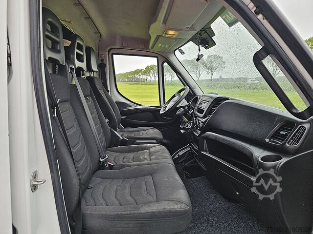 Station wagon con tetto alto IVECO 