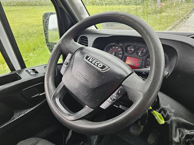Station wagon con tetto alto IVECO 