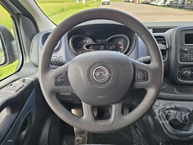 Station wagon con tetto alto OPEL VIVARO 1.6