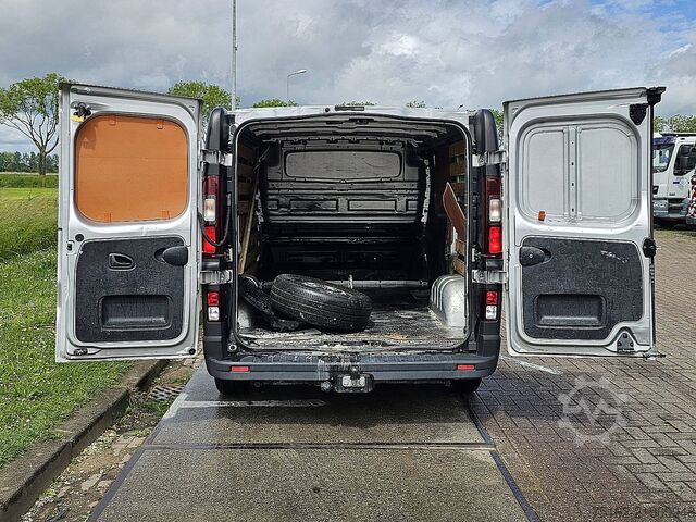 Station wagon con tetto alto OPEL VIVARO 1.6