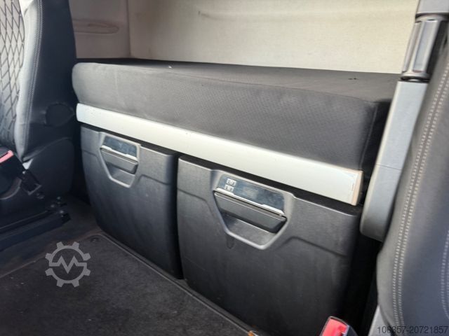 Standardní tahač IVECO Stralis S-WAY AS440S48T/P Standklima Retarder