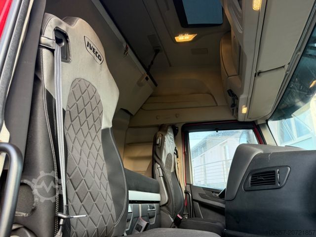 Standardní tahač IVECO Stralis S-WAY AS440S48T/P Standklima Retarder