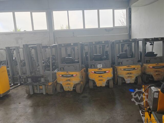 Elektrisk – 4 hjul Jungheinrich EFG320 no battery ( 3 st paket )