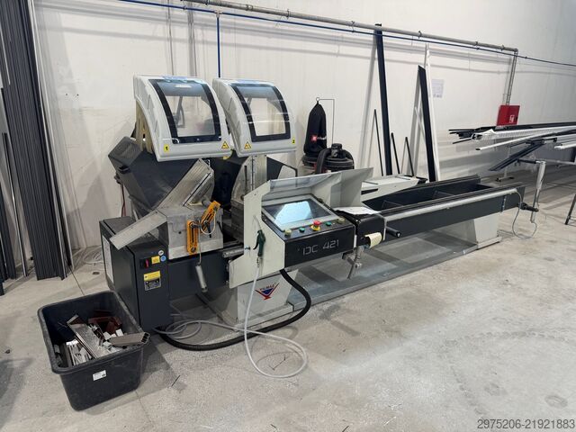 Automatisk tvåhuvudad såg Yilmaz DC421