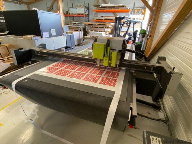 Multifunktionaler superbreiter Digital-Schneideplotter ESKO Kongsberg C24