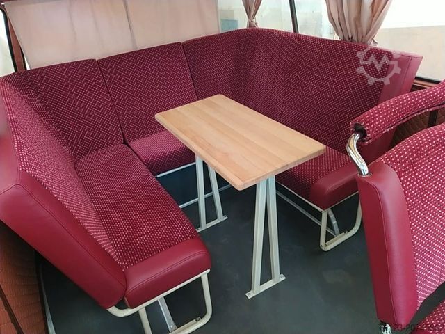 Minibus MERCEDES-BENZ Vorgänger Sprinter O 319 Samba mit Faltdach AC