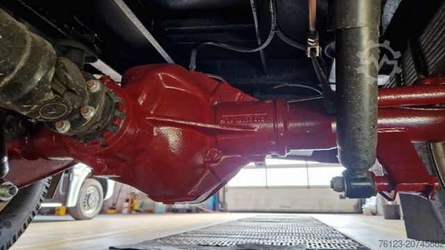 Minibus MERCEDES-BENZ Vorgänger Sprinter O 319 Samba mit Faltdach AC