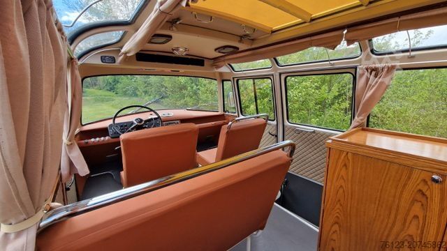 Minibus MERCEDES-BENZ Vorgänger Sprinter O 319 Samba mit Faltdach AC