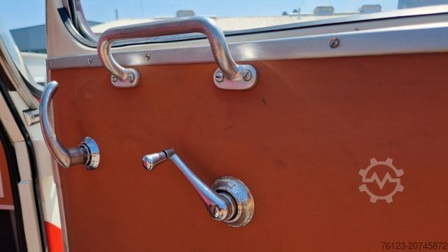 Távolsági autóbusz SETRA Kässbohrer  Setra S 6, S 9 Oldtimerbus Oldi