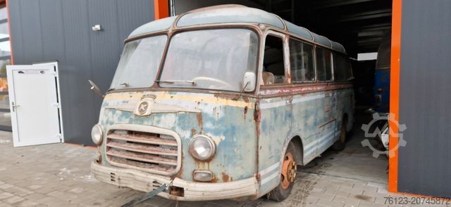 Távolsági autóbusz SETRA Kässbohrer Setra S 6, S 9 Oldtimerbus Oldi