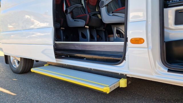 Minibusz MERCEDES-BENZ Sprinter 315 Tourer 9 SS VIP Systemboden Stock