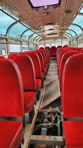 Távolsági autóbusz SETRA Kässbohrer Setra S 11