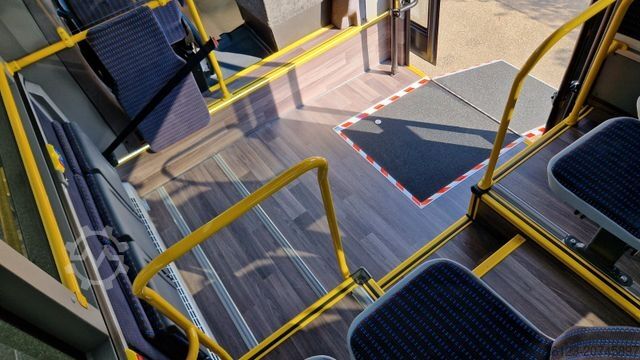 Városi autóbusz MERCEDES-BENZ Frontniederflur Sprinter 515/517  Daily