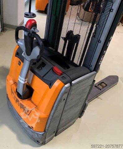 Pallet Stackers Still EXV14I Initalhub Triplex