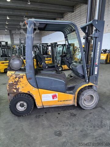 LPG’li Forkliftler Jungheinrich TFG425 5m/ 4466mh/ 2010y