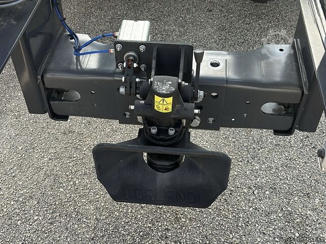 Standard tractor unit SCANIA 590 S V8 6X2