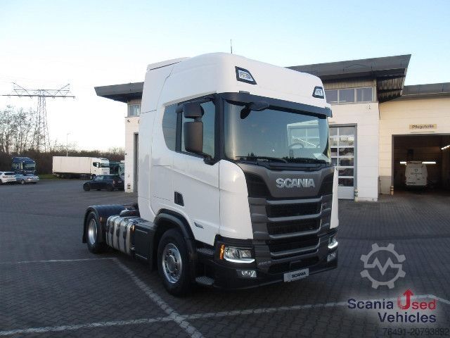 Veszélyes anyagokat szállító teherautó Scania R 460 A4x2NA Schubbodenhydraulik