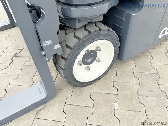 4-vejs gaffeltruck COMBILIFT CBE2500 TRIPLEX 5500 FORK POSITIONER