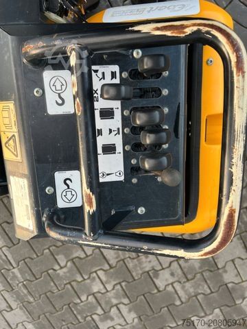 Road roller JCB HTD05 Dumpster / 2020 / Hochkippfunktion