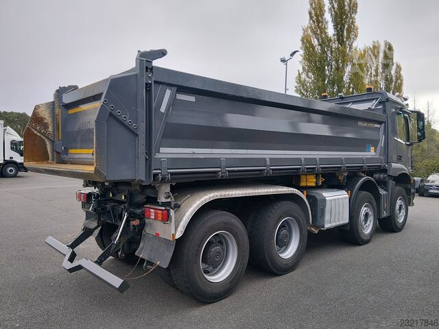 Kipper LKW Mercedes-Benz Arocs 3246 Meiller Bordmatic links