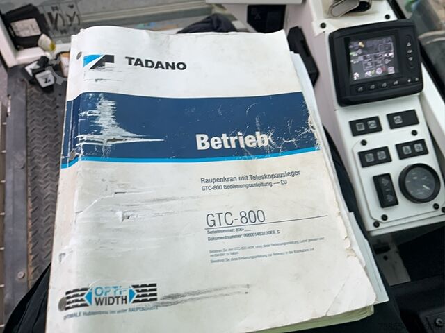 Guindaste de esteiras Tadano GTC-800 Mantis