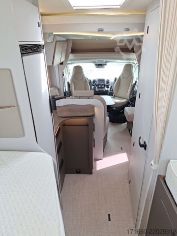 Halvintegreret autocamper BÜRSTNER B66 TD 690 Hubbett*Leder Stone*Halbjahreswagen*