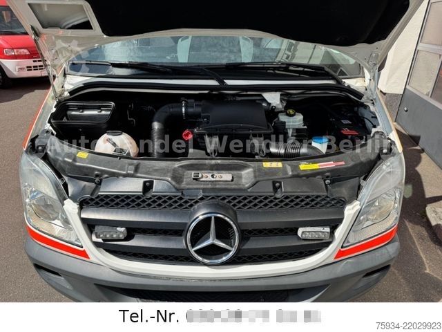 Brandbil MERCEDES-BENZ Sprinter 516 CDI RTW Fahrtec Stryker Trage
