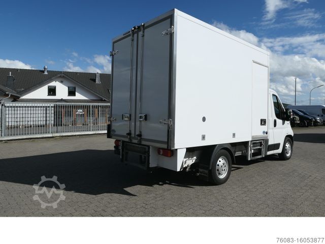 Koelwagen met geïsoleerde laadbak FIAT Ducato Kühlkoffer Klima Navi CAM 9G-Tronik