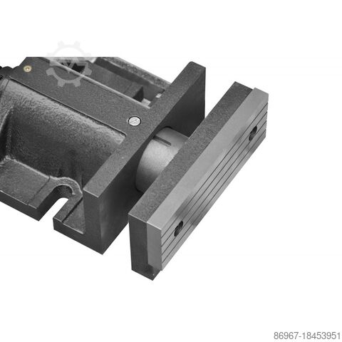 Kétrészes gépsatu F 160 CORMAK F160