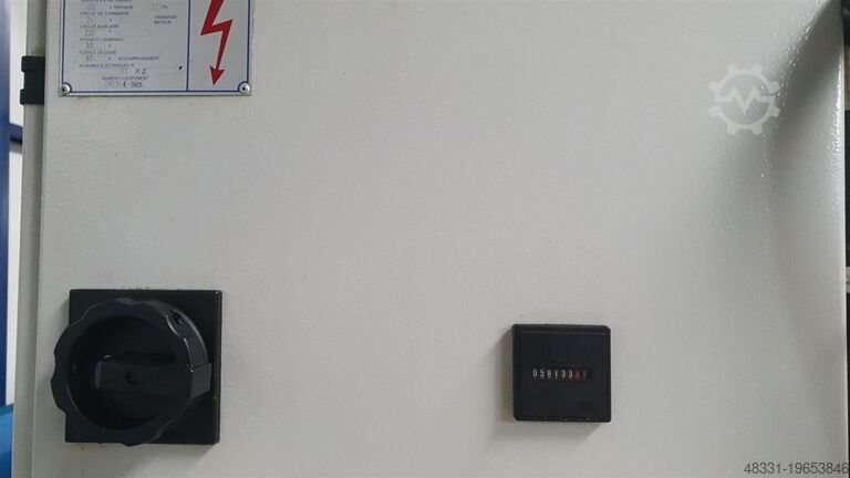 Centro de torneado y fresado CNC PFIFFNER-MANURHIN KMX-XL32