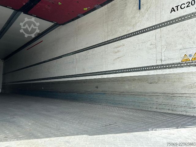 Chladírenský návěs Schmitz Cargobull Reefer Multitemp