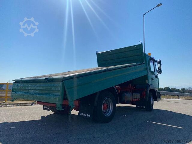 Driezijdige kipper bestelwagen MAN LE-C 8.220 7.5t AHK Maul Diff Sperre