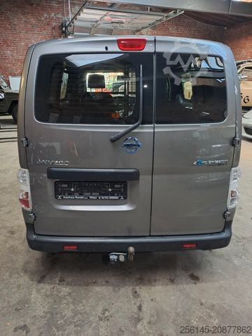 Dobozos furgon NISSAN e-NV200 TüvNeu Sitzh. Kamera AHK Klima 40kWh