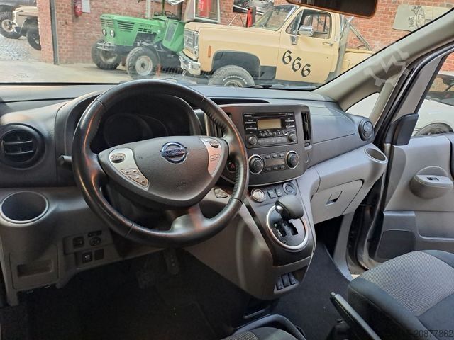 Dobozos furgon NISSAN e-NV200 TüvNeu Sitzh. Kamera AHK Klima 40kWh