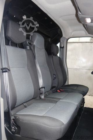Minibus RENAULT Master Kasten L2H2 TüvNeu 1 Hand Klima Kamera